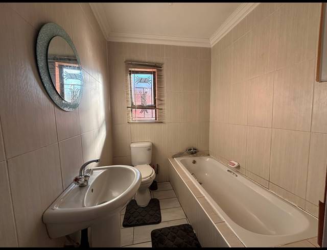 3 BEDROOM HOUSE FOR SALE IN SEBOKENG ZONE 17